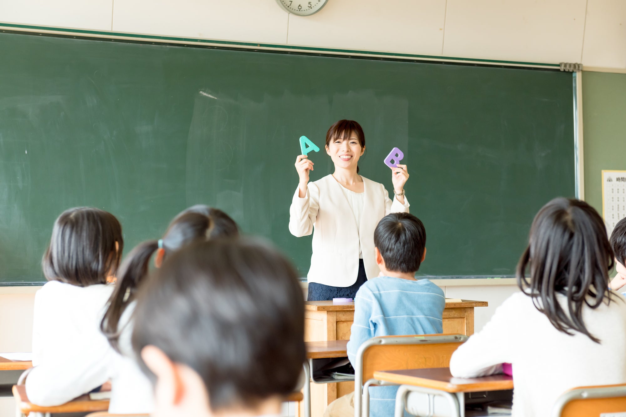小学校英語教育の今とこれから｜必修化から見える英語専科教員の重要性